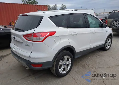 2015 Ford Escape Se z USA, uszkodzony, nr VIN 1FMCU0GX0FUB31592